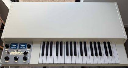 Mellotron-M4000D